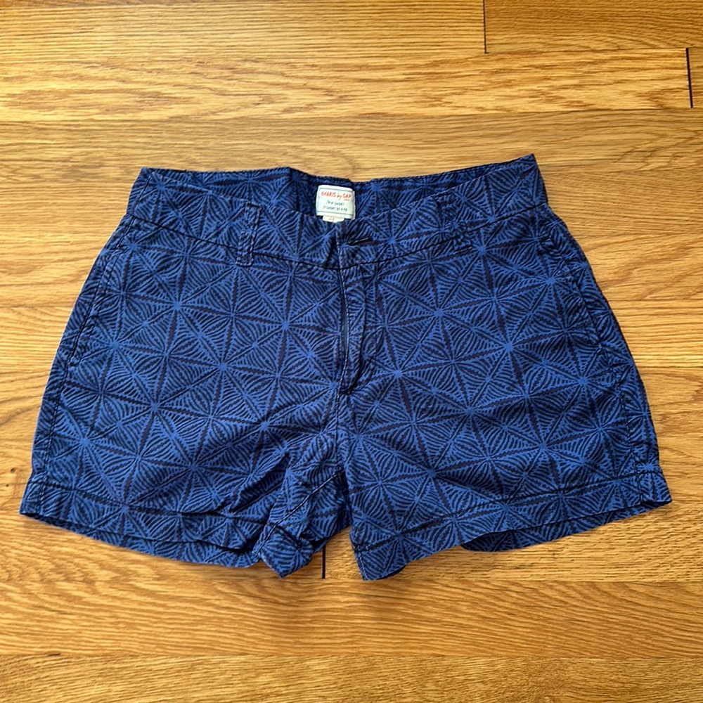 Gap Blue Patterned 4” Khaki Short